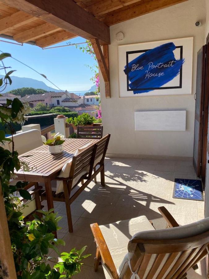 Blue Portrait House Apartment Golfo Aranci Exterior photo