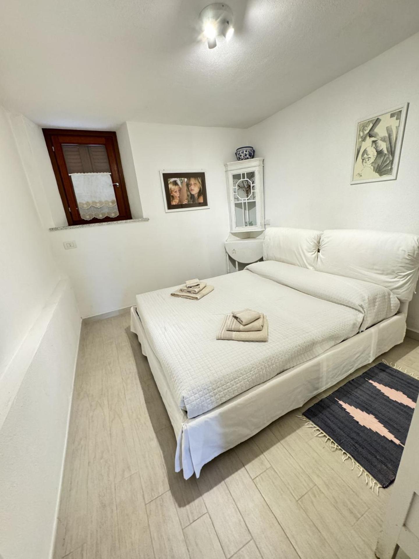 Blue Portrait House Apartment Golfo Aranci Exterior photo