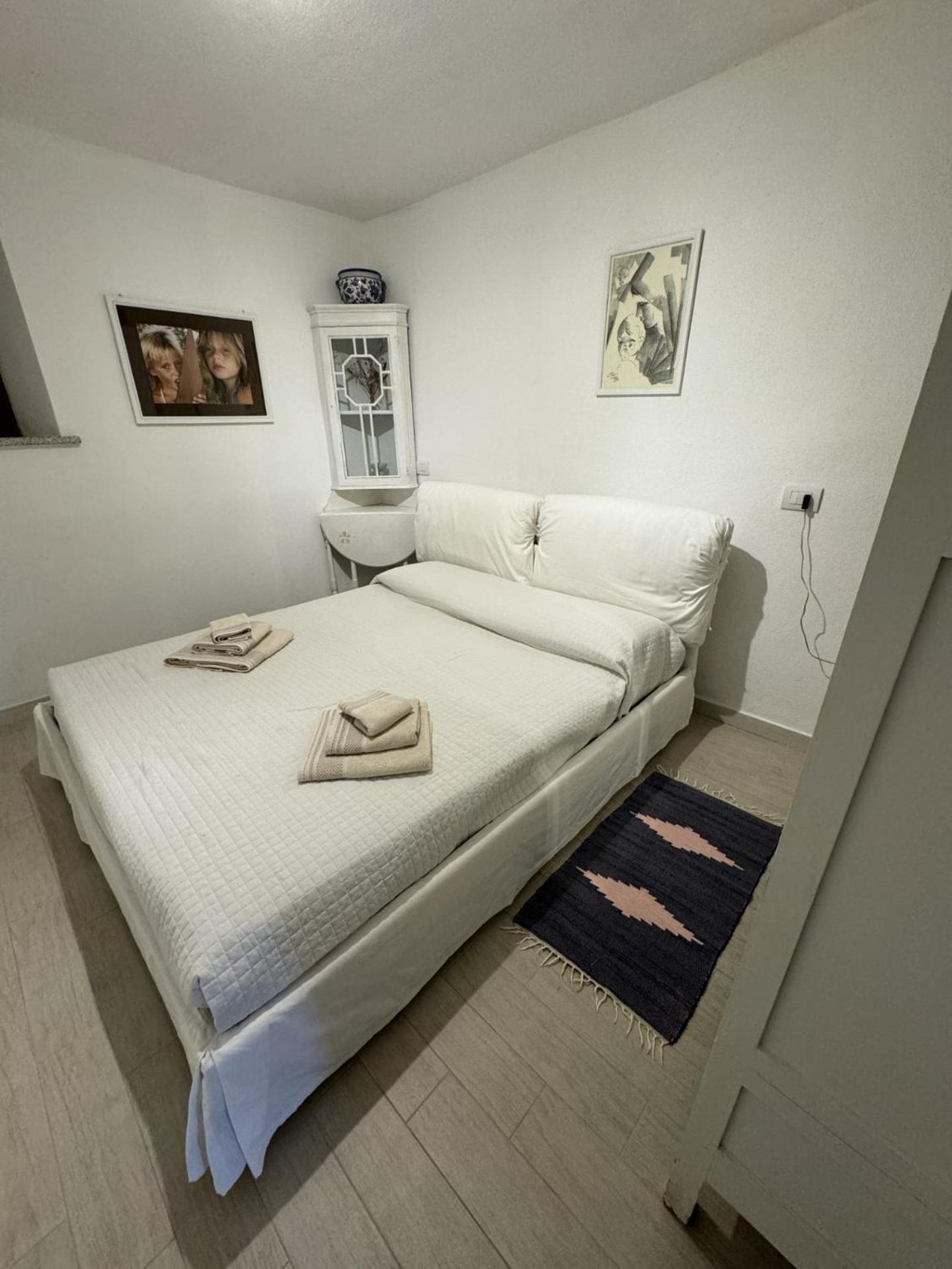 Blue Portrait House Apartment Golfo Aranci Exterior photo